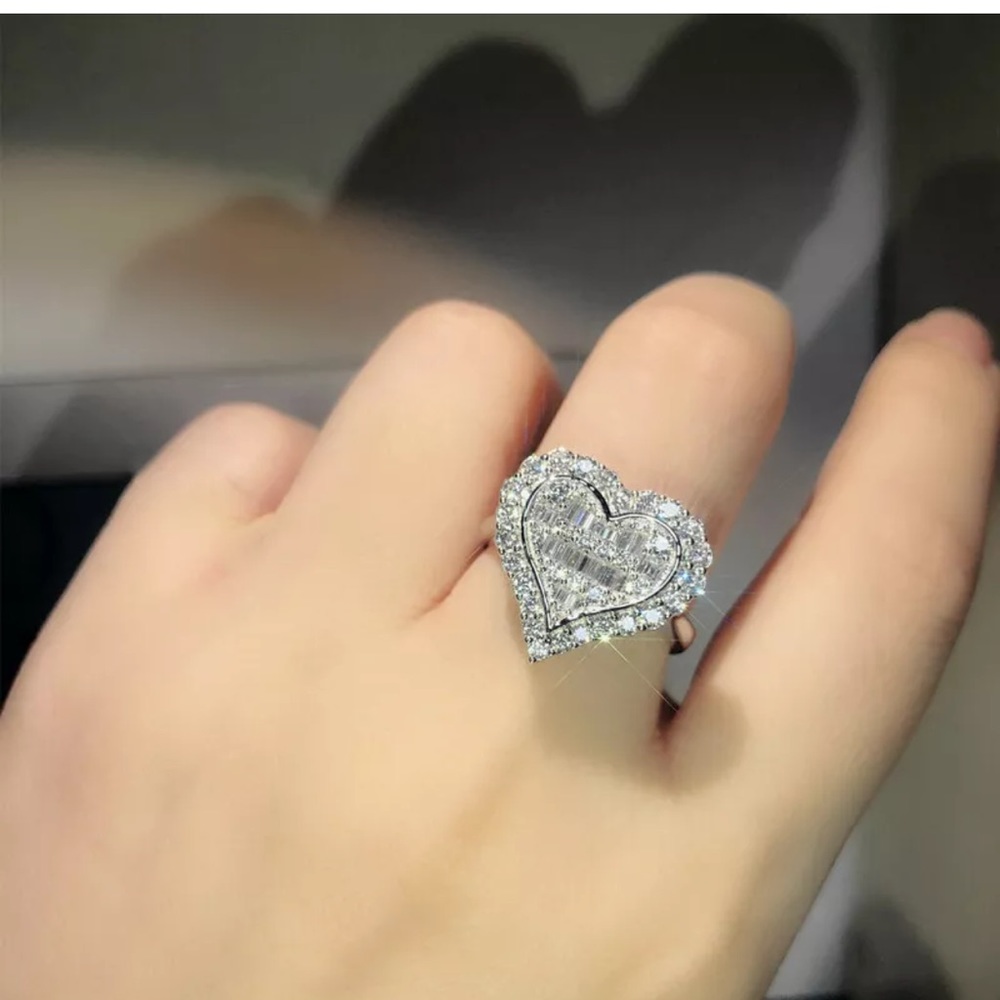 Gorgeous Heart 925 Silver Rings White Sapphire - Picture 2 of 3